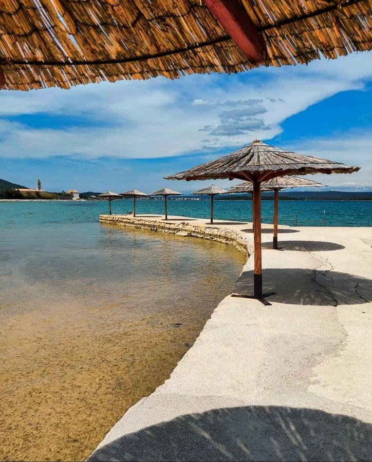 Apartments Villa Lora Kraj  エクステリア 写真