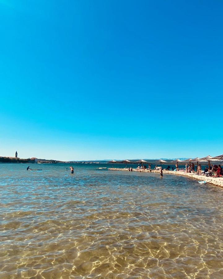 Apartments Villa Lora Kraj  エクステリア 写真