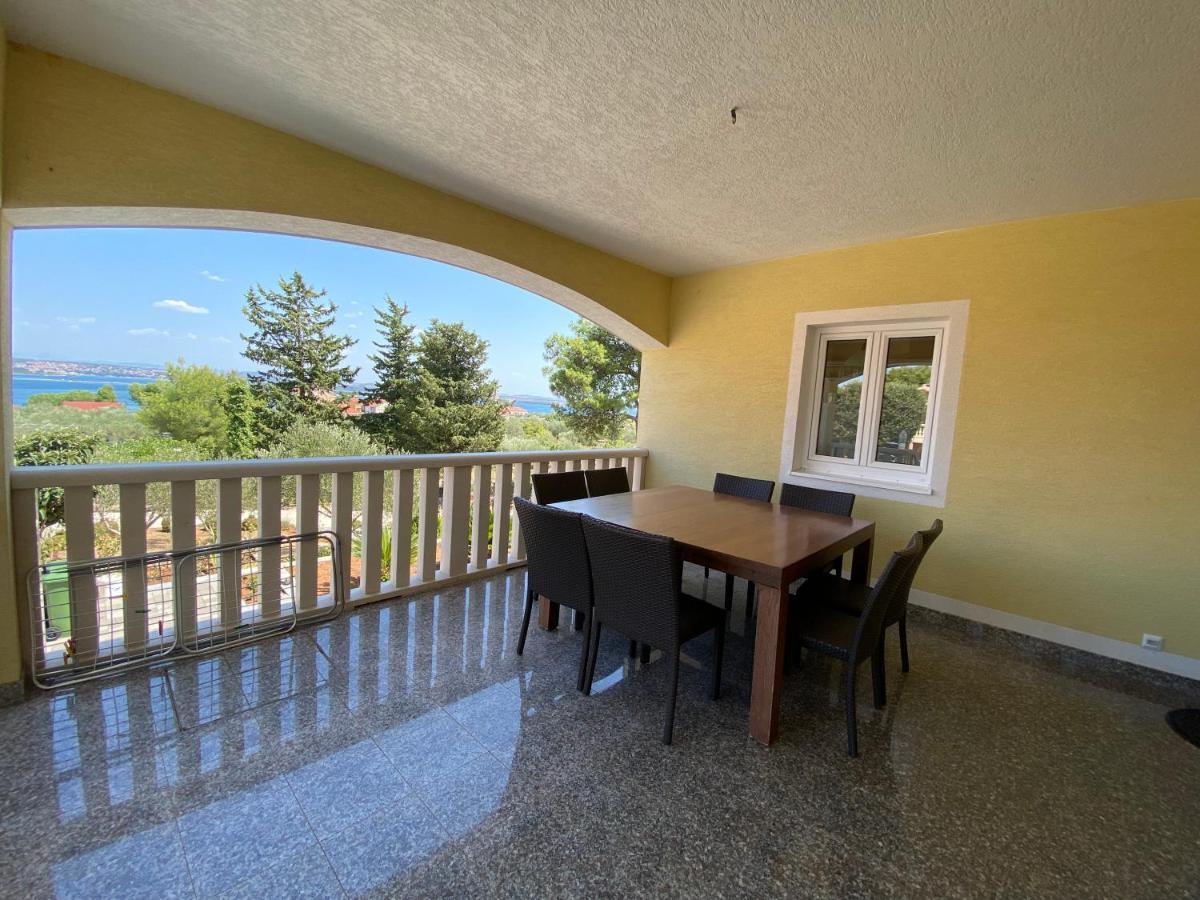Apartments Villa Lora Kraj  エクステリア 写真